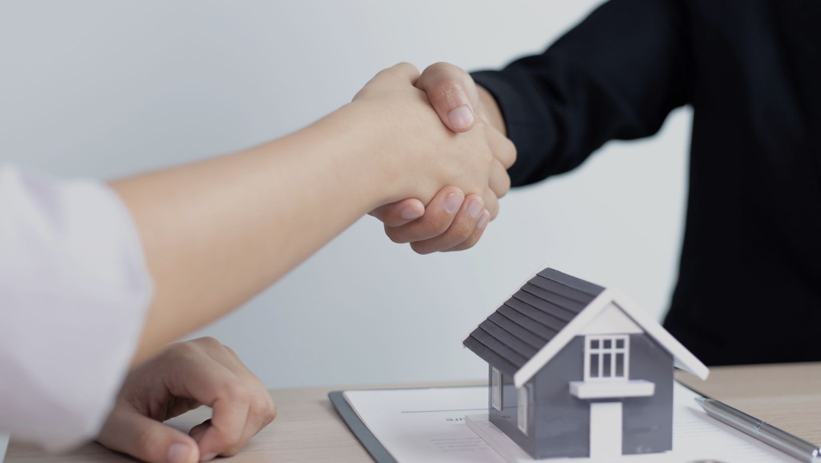 Successfully Buying a New Home with a Contingent Offer